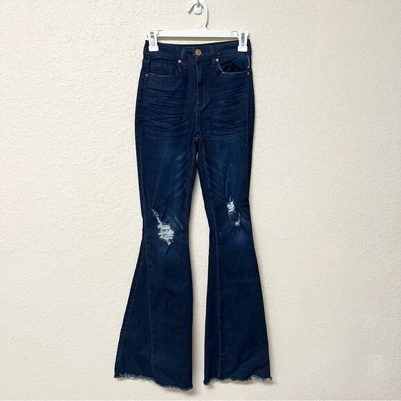 YMI Gigi Fit Bell Bottom Flared Jeans Women's Size 1/25 Blue High Rise 5-Pocket - Picture 1 of 7